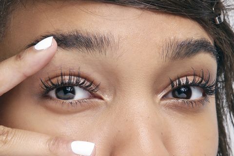 quel age pour extension de cils